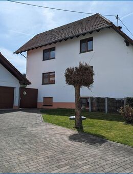 Preisanpassung: Sehr schönes 1-2 Fam.-Haus mit tollem Garten und Doppelgarage - Mühlingen
