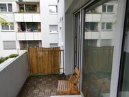 2-Zimmerwohnung mit Wlan, TV, Küche, Dusche/WC, Waschmaschine und Balkon - Frankfurt (Main)