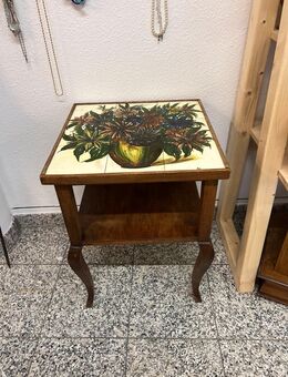 ~ Tisch Holztisch, Beistelltisch mit Keramikplatten H61xB47xT46,5 - Überlingen Zentrum