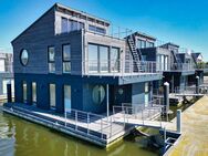 Exklusives Wasserhaus mit Sauna in einzigartigem Umfeld auf der Schlei - 1 Bootsplatz - Erstbezug! - Schleswig