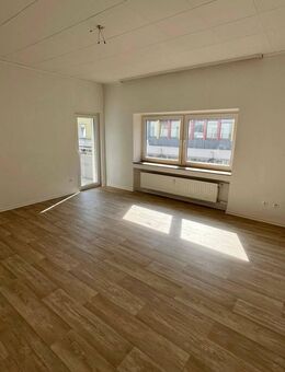 Neu renovierte 2 ZKB-Whg. in der Stadtmitte - Zweibrücken