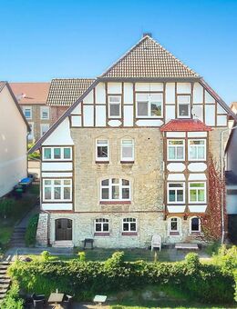 Gepflegtes Wohnhaus mit Praxisfläche in Kalletal-Hohenhausen - Kalletal