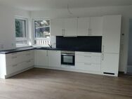 Hochwertig ausgestattete 3-Zimmerwohnung mit eingerichteter Küche und 2 Balkonen - Mainz