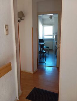 gepflegte zwei Zimmer Wohnung - Wissen