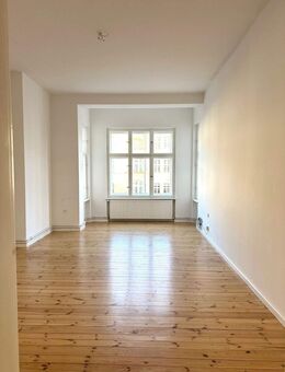 Bezugsfreie, großzügige 2-Zi.-Altbauperle mit großer Wohnküche - Fußläufig vom Lietzensee entfernt! - Berlin