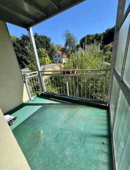 ==Schöne 3.Zimmer-Wohnung mit Balkon & Einbauküche == - Gera