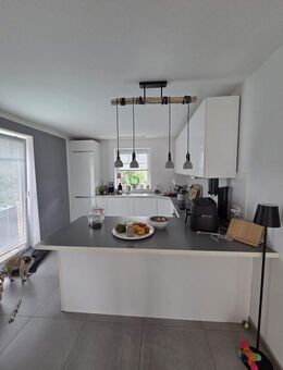 Stilvolles Einfamilienhaus mit umweltfreundlicher Ausstattung in traumhafter Umgebung - Bienenbüttel