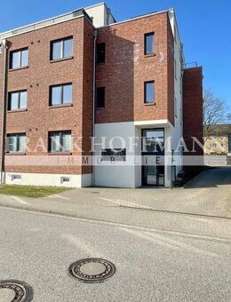Attraktive Wohnung mit Terrasse und Aufzug - zentral in Henstedt-Ulzburg - Henstedt-Ulzburg