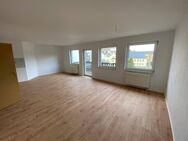 Exklusive 3-R-Dachgeschosswohnung zentrumsnah mit Aufzug und Balkon!! - Greiz