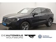 VW Touareg, 3.0 TDI R-Line Stand, Jahr 2021 - Wolfsburg