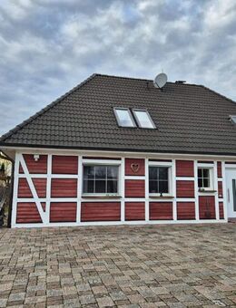 Einfamilienhaus mit gehobener Ausstattung (Sauna, Wintergarten, Kaminofen, Parkettboden) in Gartow - Gartow