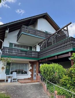 !PROVISIONSFREI! Wohlfühl-Domizil: Familienhaus in Staufenberg-Spiekershausen (5 Zi/188 m², Balkone/Terrassen) nahe dem Fuldaufer ++ Kachelofen, Garte - Staufenberg (Niedersachsen)