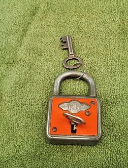 Vorhängeschlösser Haus Burg + ABUS Buntbart + AJACO Brass Padlock - Leverkusen