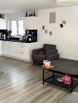 Helle 3-Zimmer-Wohnung mit Terrasse - Marbach (Neckar)