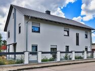 Neuwertiges Einfamilienhaus mit Einliegerwohnung, EBK, Garage, großem Garten in bester Lage von Roth - Roth (Bayern)