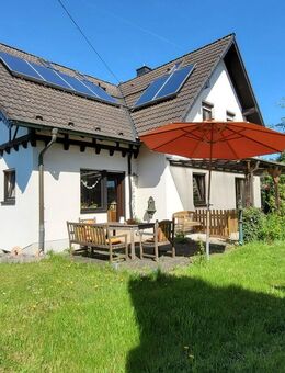 MANNELLA *Große Familie? Generationenwohnen?* Gemütliches Haus mit viel Platz mitten in Dattenfeld - Windeck