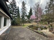 Naturnah wohnen in Fürth ~ Mehrgenerationenhaus mit Traumlage in Oberfürberg ~ 2 Wohneinheiten ~ Gartenlandschaft ~ 2 Garagen ~ 2 Kfz-Stellplätze - Fürth
