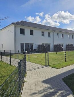 Reihenmittelhaus mit Wärmepumpe (Energieklasse A+) / familiengerechter Grundriss / sofort verfügbar - Flensburg