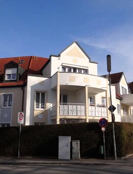 Exklusive 3 Zimmer-Dachgeschoss-Wohnung mit sonniger Dachterrasse! - Moosburg (Isar)