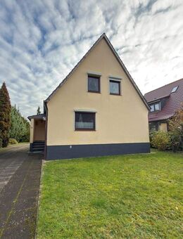 Einfamilienhaus auf großem Grundstück in beliebter Wohnlage von Uetersen - Uetersen