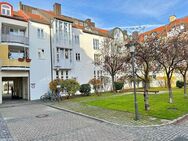 Großzügige, ruhige 3 ZKB Wohnung mit Balkon in der Ortsmitte von Ottobrunn - Ottobrunn