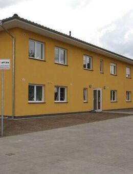 3-Zimmer-Komfort Wohnung, mit großen Balkon, Fußbodenheizung, gut gelegen kurz hinter Spandau - Schönwalde-Glien