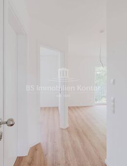 Erstbezug - 2-Zi.-Wohnung mit Balkon, PV-Anlage & Aufzug - Weener