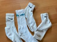 Getragene weiße Socks - Bielefeld