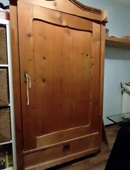 Bauernschrank unbemalt gebraucht ZU VERSCHENKEN - Rednitzhembach