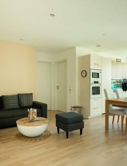 Neuwertige Obergeschosswohnung mit Balkon & TG | KfW-40+ | ca. 60?m² - Bad Säckingen