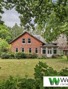 Brokstedter Hofidylle - historisches Wohnhaus, Bauernscheune mit Einliegerwohnung, Waldfläche und Garagen! - Brokstedt