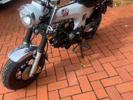 Skyteam 125. VB 1399 € - Lauterstein