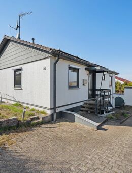 Ein-/Zweifamilienhaus mit Grundstück in Enzweihingen - Vaihingen (Enz)