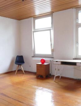 * Charmanter Altbaucharakter... * - Heilbronn