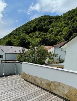 Ihre Wohlfühl Oase! Zweifamilienhaus mit Swimmingpool, Sauna & Balkon! - Bad Ditzenbach