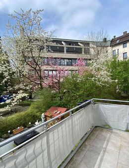 München-Rammersdorf: 3-Zimmer-Wohnung mit Balkon & TG - zentral & attraktiv für Anleger und Paare - München