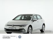 VW Golf, 1.5 VIII eTSI Life, Jahr 2023 - Leverkusen