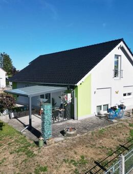 Moderner Bungalow in Mistelgau - mit Doppelgarage, Garten, Klimaanlage & Einbauküche - sofort frei! - Mistelgau
