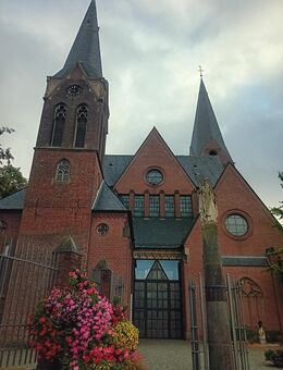 St. Antonius Kirche Kevelaer 31.10.25 findet eine 12 Stunden eucharistische Nachtanbetung statt - Kevelaer Zentrum
