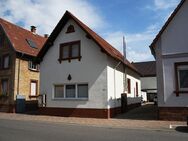 2 Häuser auf einem Grundstück mit Garten - vielseitig nutzbar - Herxheim (Landau)