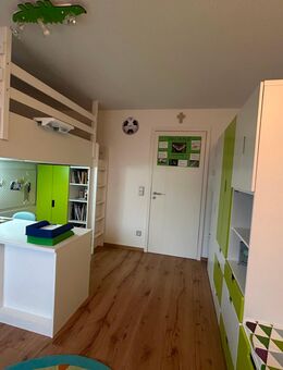 Komplettes Kinderzimmer (Jungen) IKEA Stuva mit viel Zubehör - Obing