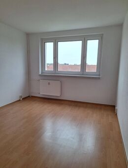 Schöne 3-RW mit Balkon und Tageslichtbad - Magdeburg
