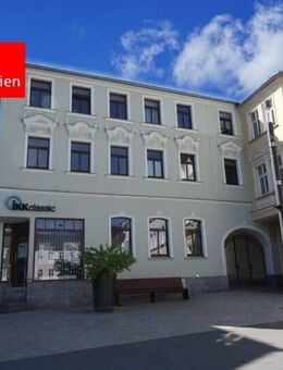 Hell und sonnig wohnen, direkt am Marktplatz - Zeulenroda-Triebes