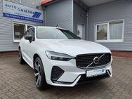 Volvo XC60 B4 D Plus Dark ACC/LED/SHZ/PDC/Pano/Navi... - Apen