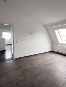 3-Zimmer Dachgeschosswohnung in Herzogenrath - Herzogenrath