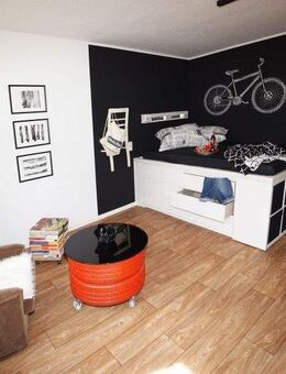 Möbliertes WG-Zimmer in 2er-Wohngemeinschaft - Plauen