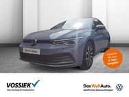 VW Golf, 2.0 TDI 8 Active IQLight, Jahr 2022 - Schweinfurt