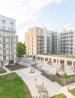 Großzügige Wohlfühloase mit sonnigem Balkon und moderner Einbauküche - Frankfurt (Main)