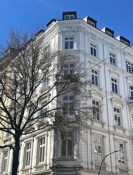 *** Eine wahre Immobilienperle mit Alsterblick - 2-Zi-DG Wohnung in bester Lage von St. Georg *** - Hamburg