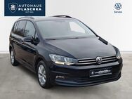 VW Touran, 1.0 TSI Comfortline, Jahr 2019 - Amelinghausen